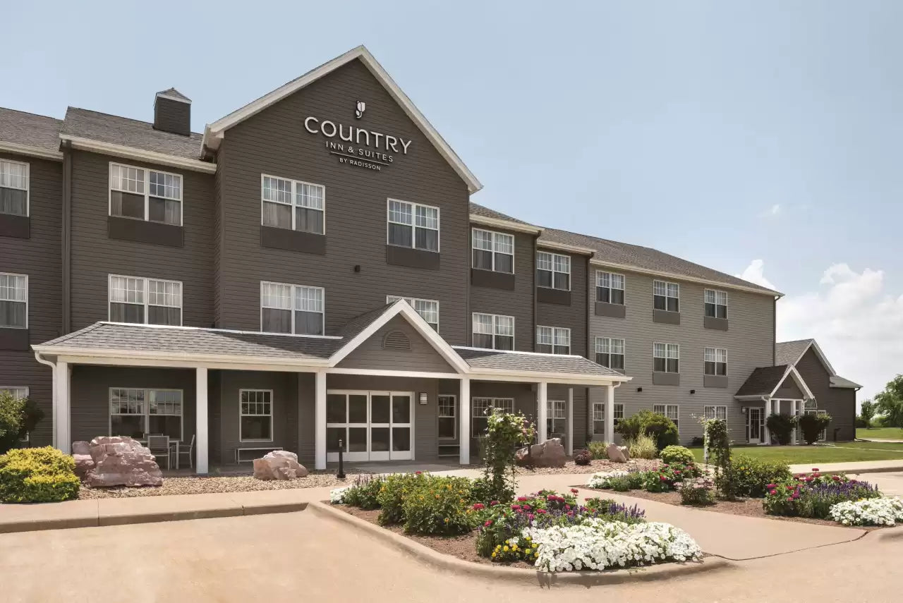 1 Night Stay in a Suite